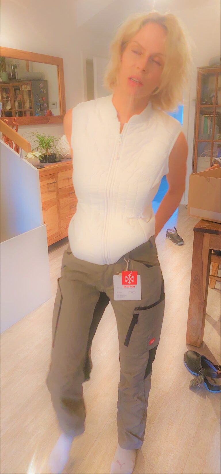 20230517 191430 768x1648