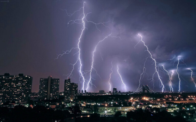 lightning storm rain clouds sky nature thunderstorm 1920x1200 u189046 fr 768x480