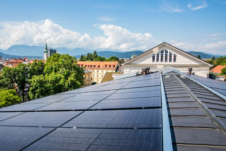 1 Stadttheater Sonnenkraft PVcElias Jerusalem low 768x512