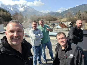 Besprechung am Flachdach